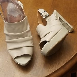 Wonderful Lucky Brand Leather Heels